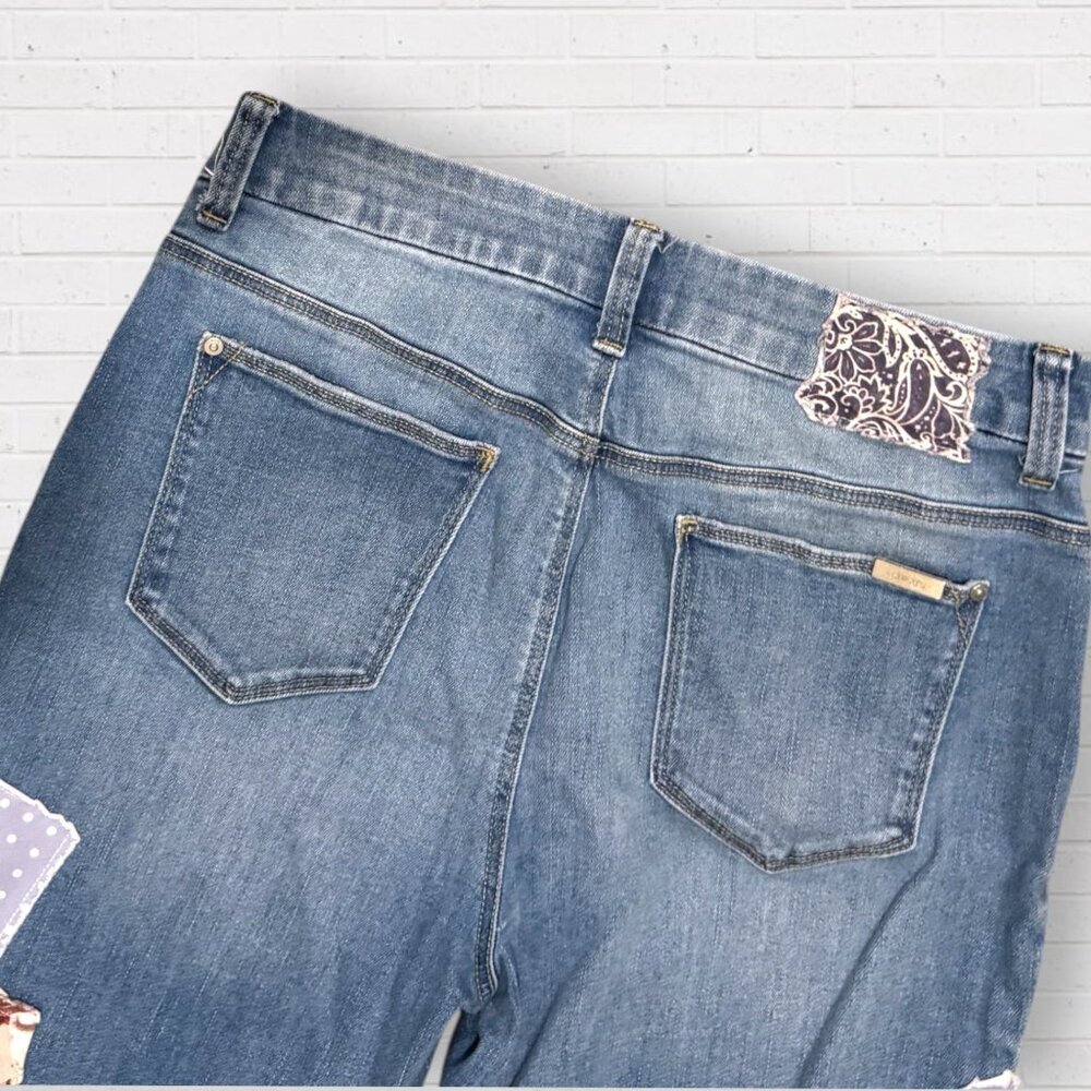 Chicos Patchwork So Slimming Girlfriend Crop Skin… - image 3